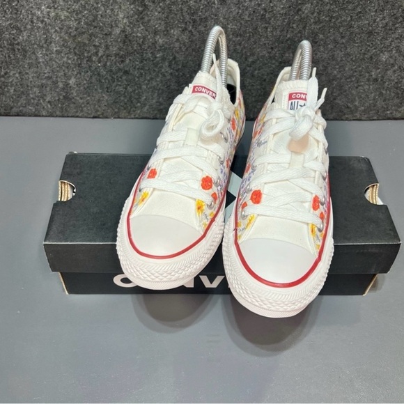 Converse All Star Canvas "Flower Field" Low Top Shoe Women's Size 6 - Picture 2 of 13